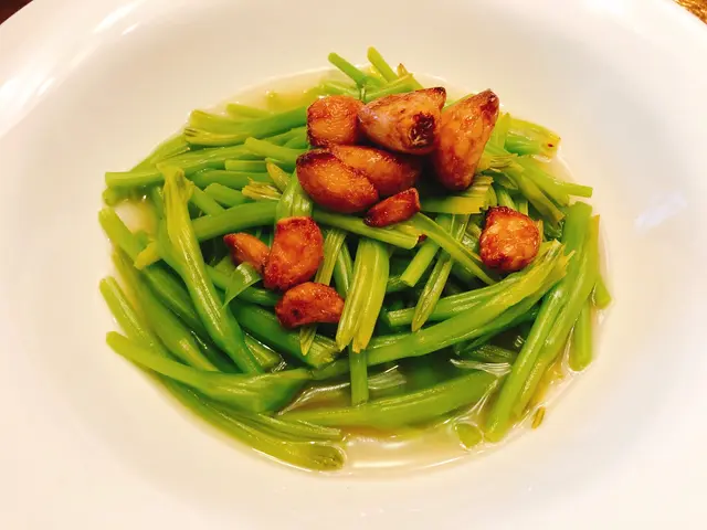 好少食到咁鮮嫩嘅新鮮金針菜