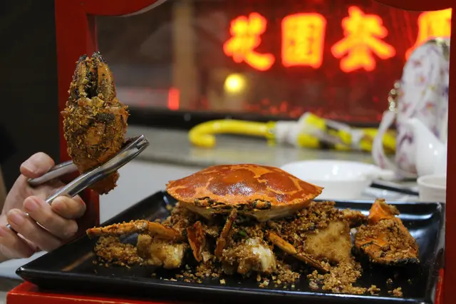 鎮店之寶避風塘炒辣蟹