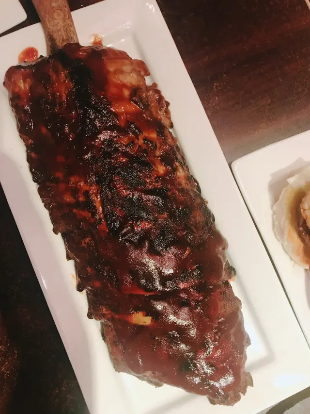 上枱個時都幾大份，但我地有十個人，切開黎分每人得少少，都好食