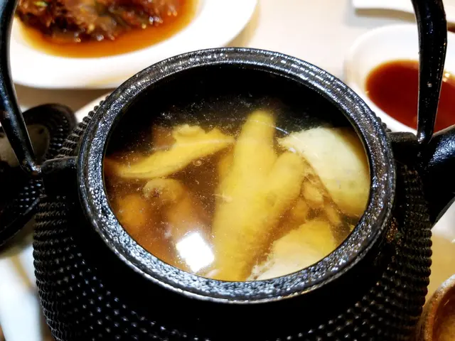 溏心黑蒜燉響螺