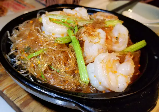 蝦球蟹子銀絲煲