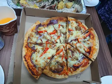 九寸 Salami Pizza