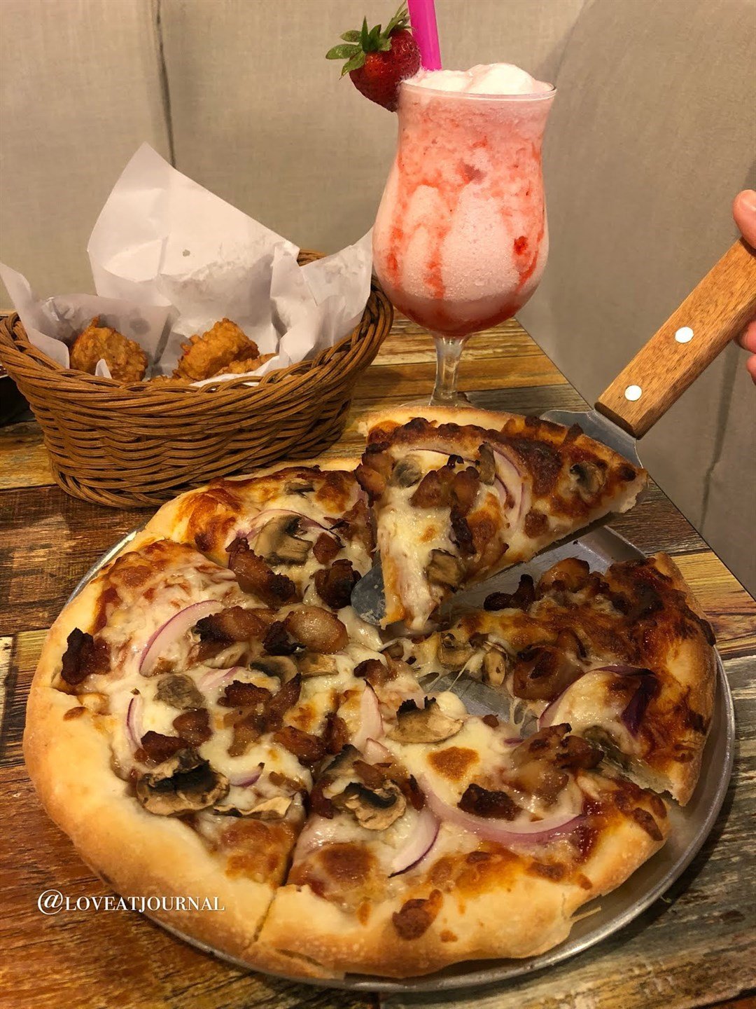 BBQ烤鸡蘑菇Pizza(2人餐)10寸- 香港旺角