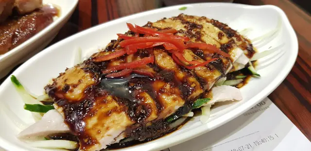 蒜汁豬頸肉
