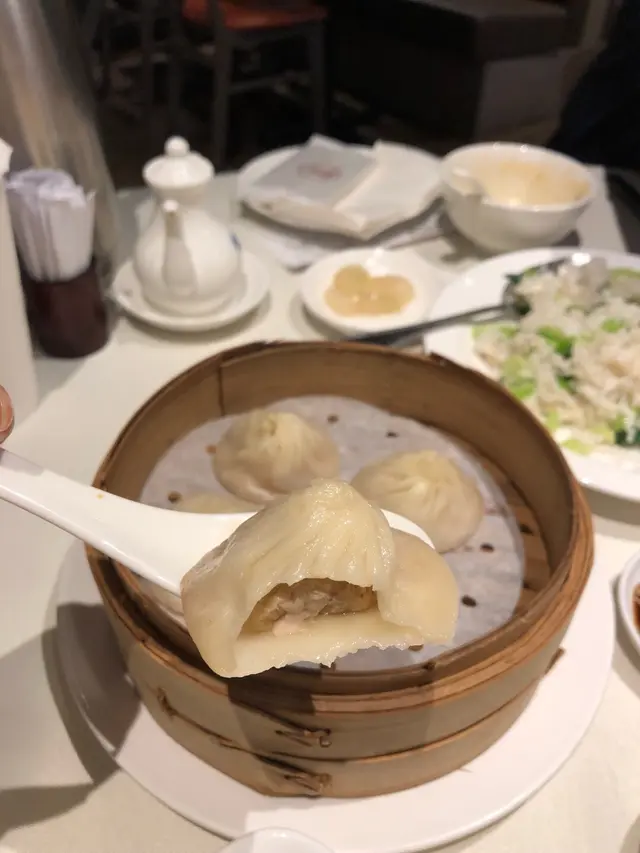 上湯小籠包
