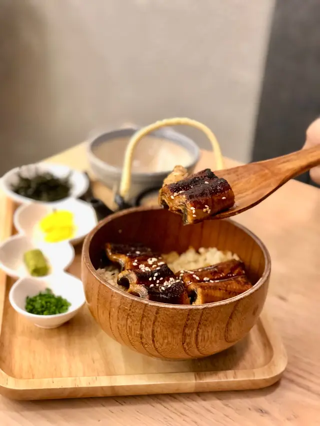 特盛鰻魚丼三食