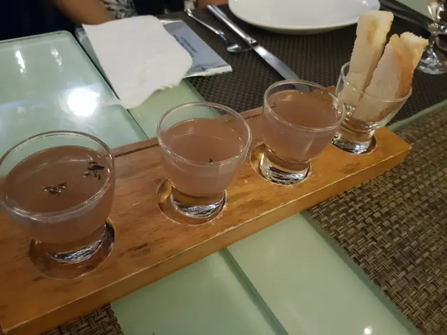 店家送既餐前小食
