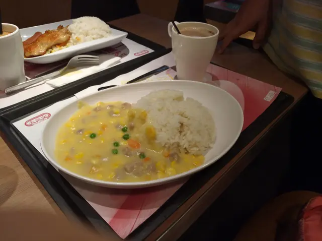粟米肉粒飯套餐