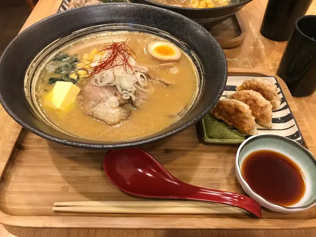 味噌牛油拉麵套餐