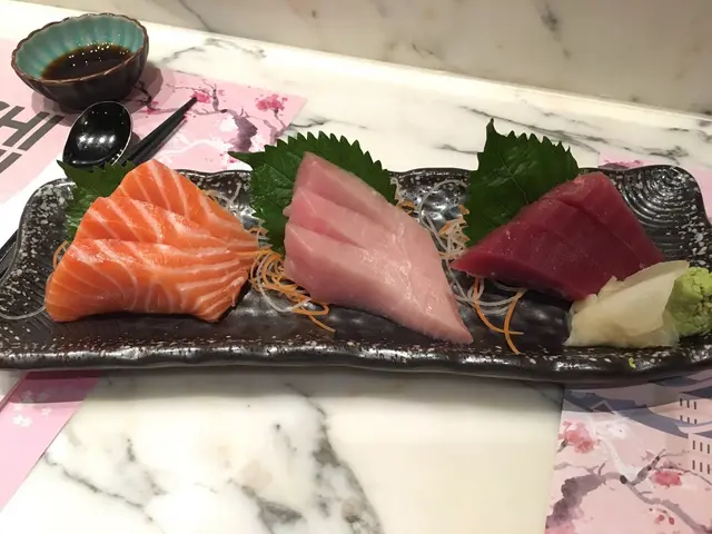 三文魚、油甘魚及吞拿魚