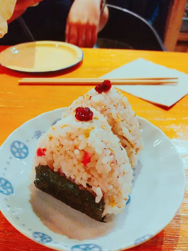 茉莉花梅紫蘇飯糰