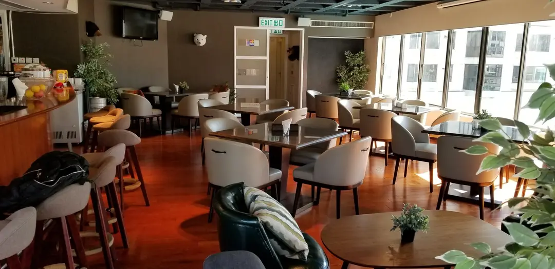 The Lounge by The Big Bite