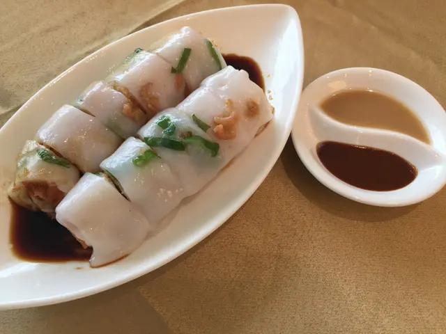 蔥花蝦米炸兩腸粉