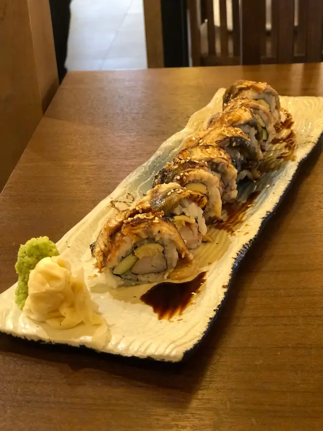 火炙鰻魚芝士芝麻反卷(8件)