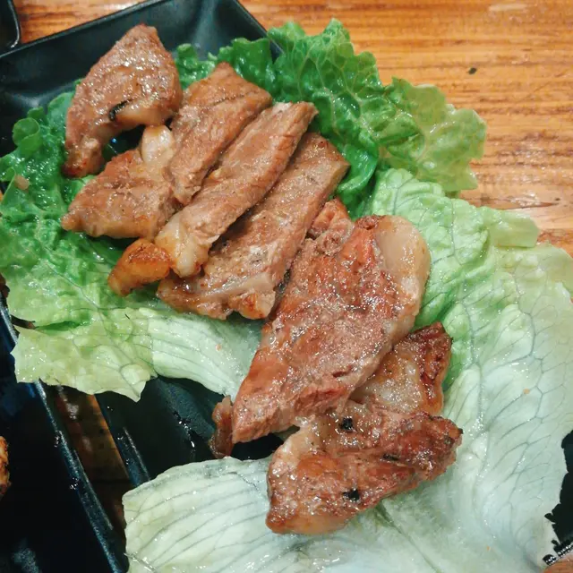 玫瑰岩鹽牛肩胛