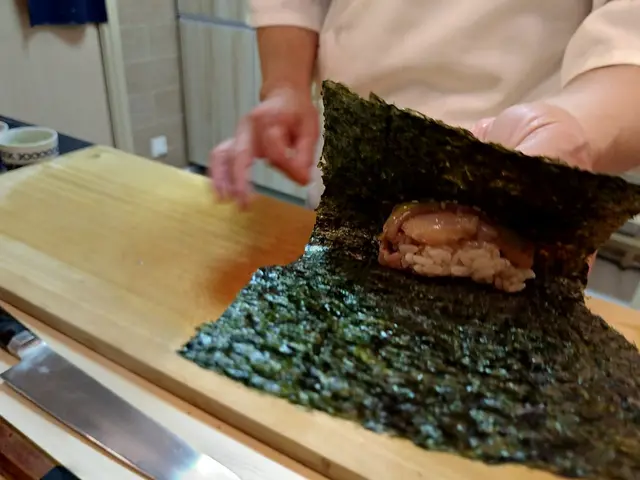 赤貝邊帶子手卷