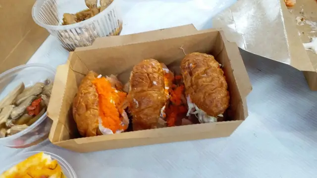 超級多孩子同三文魚呀,咬落口好飽滿㗎