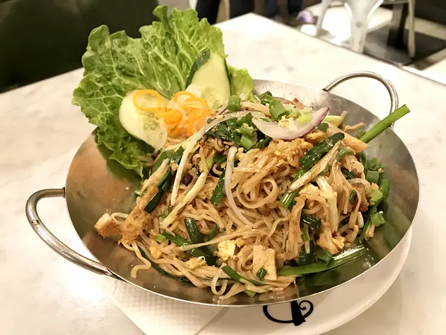 越式三寶炒金邊粉 