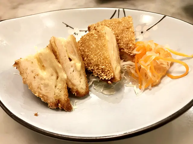  法式芝心蝦多士