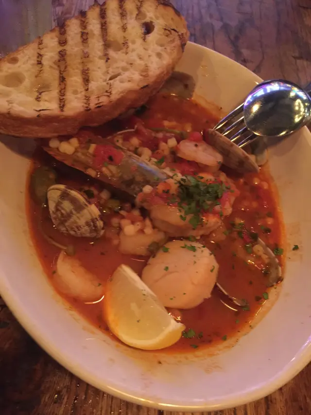 味道很好,只係海鮮份量唔太多,得一隻大蝦,一顆帶子,少量魚、蝦仔、蜆等