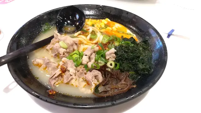 18禁地獄肥牛蟹棒麻辣湯手打烏冬