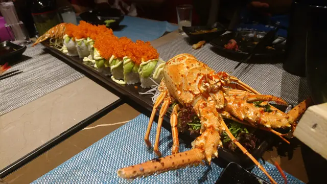 龍蝦新鮮又彈牙!