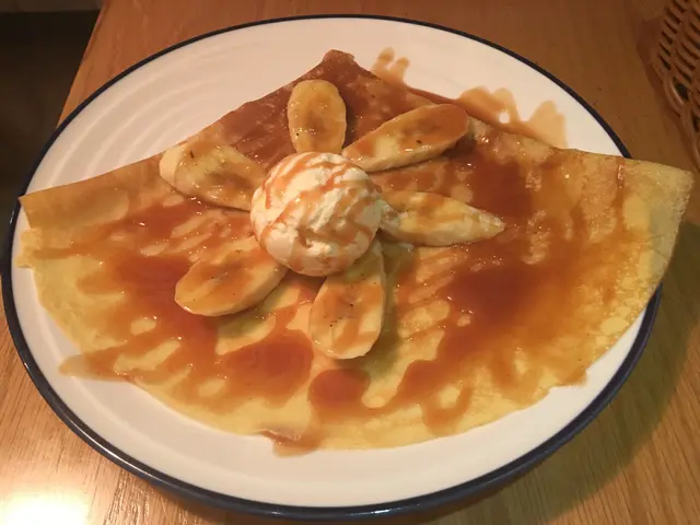 香煎香蕉，蕉糖，雪糕班戟