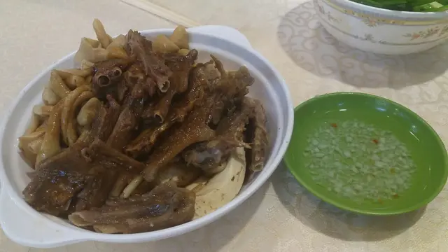 滷水鵝腸拼鵝翼