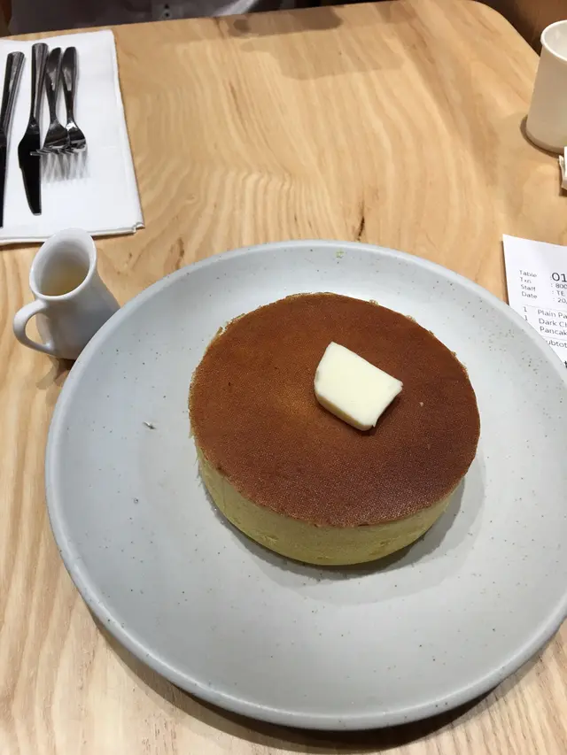 Plain  pancake  with  honey  