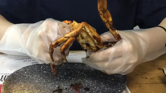 星洲黑胡椒炒蟹(半隻/人)