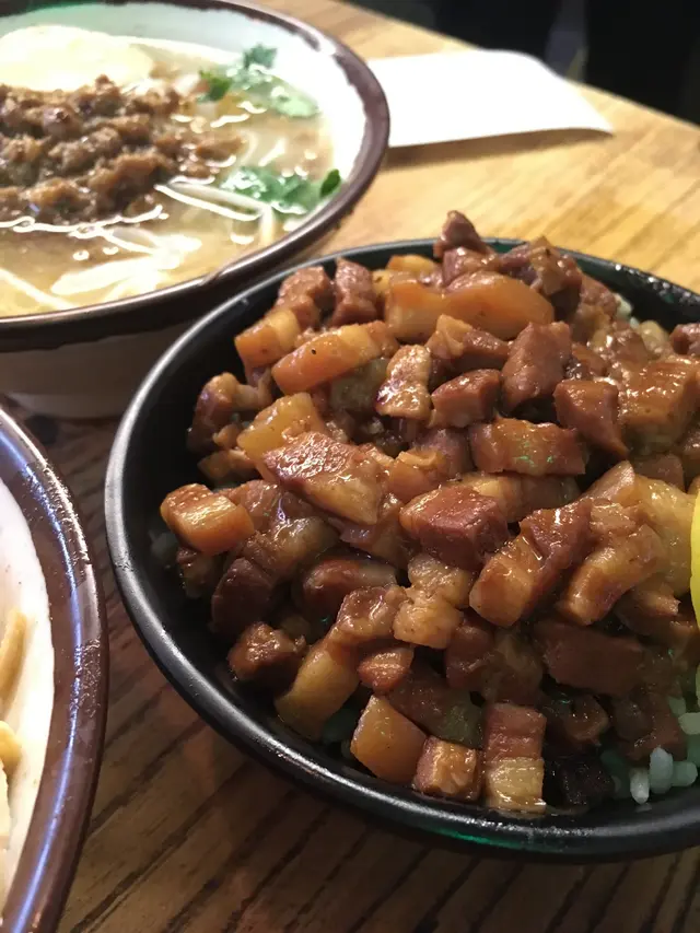 魯肉飯