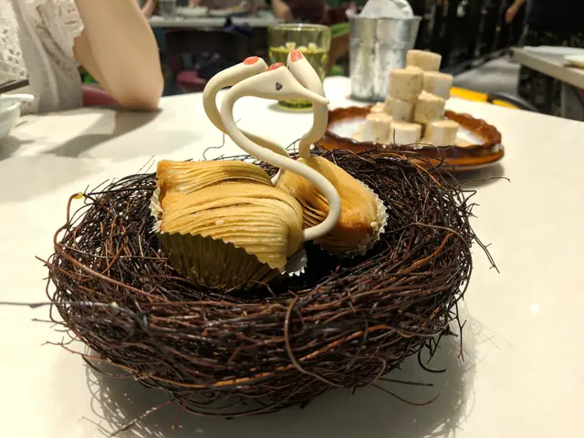 銀湖天鵝酥