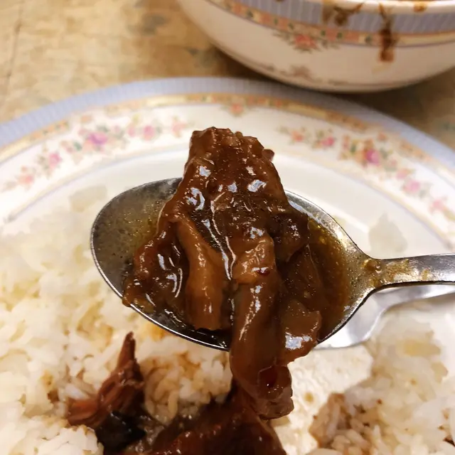 尤其是牛筋，絕對可以形容為入口即溶咁誇張🤤！好明顯，餐廳花咗足夠嘅心思時間先可以整到。