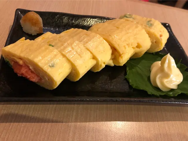 鬆軟明太子上灌湯蛋卷