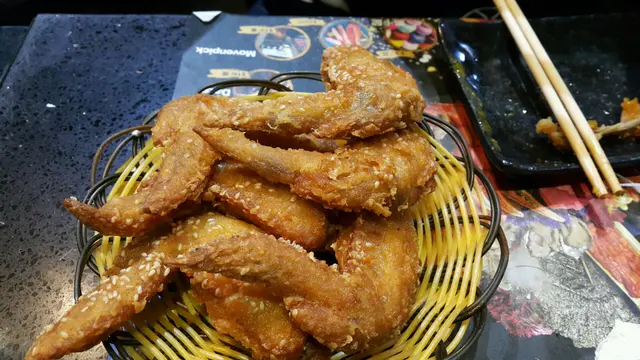 炸芝麻雞翼