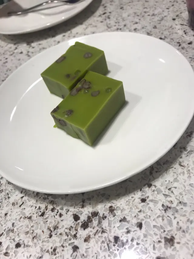 一路食都覺得谷住度氣,所以食到最尾甜品先記得影相