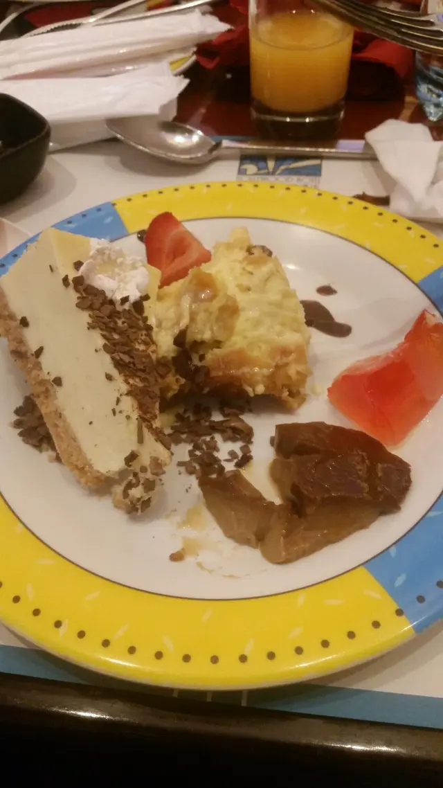 好難食芝士蛋糕,好好食咖啡布丁,好好食面包布丁,怪味勁硬啫喱