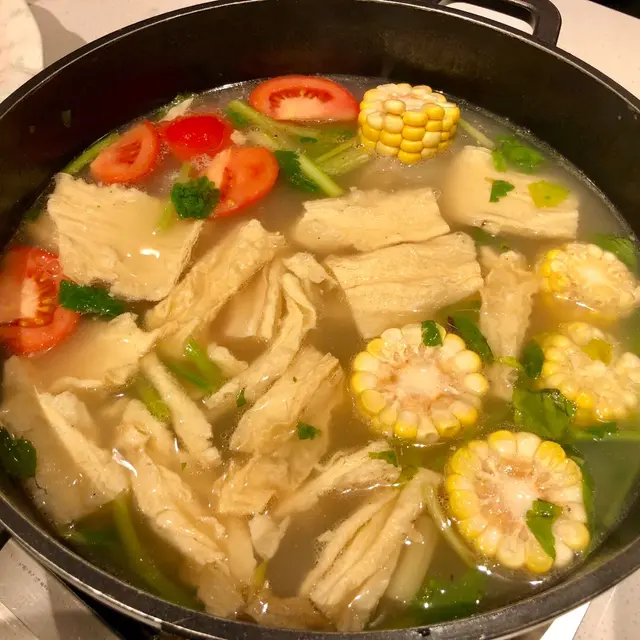 粟米鮮豬骨煲
