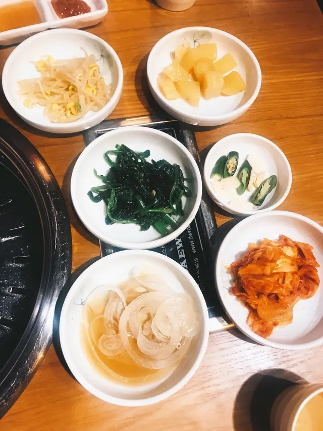 一般韓式配菜,冇咩特別