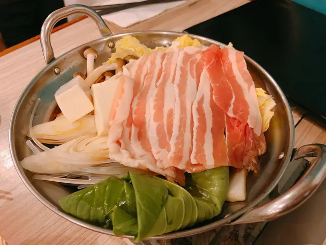 泡菜黑豬肉鍋