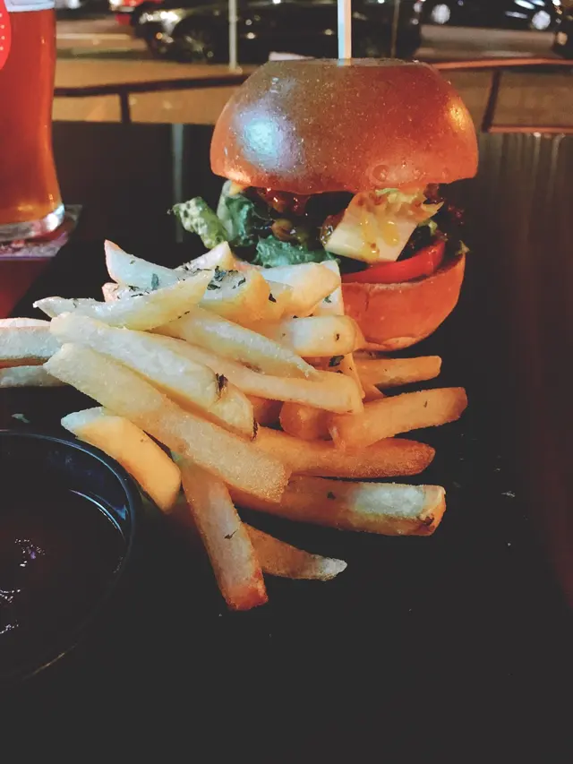 黑松露和牛漢堡