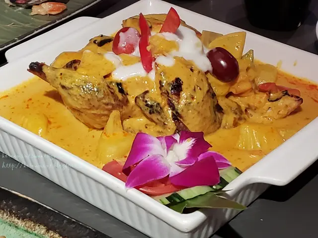 黃咖哩焗土兵雞(原隻)