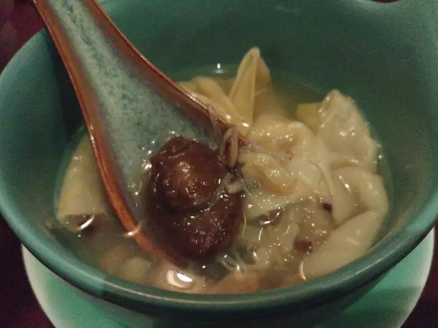 佛跳牆湯餃