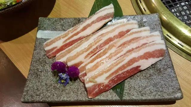 鹽燒豚腩肉