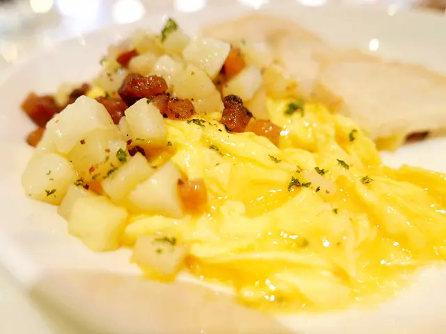 煙豬面仔薯仔炒蛋