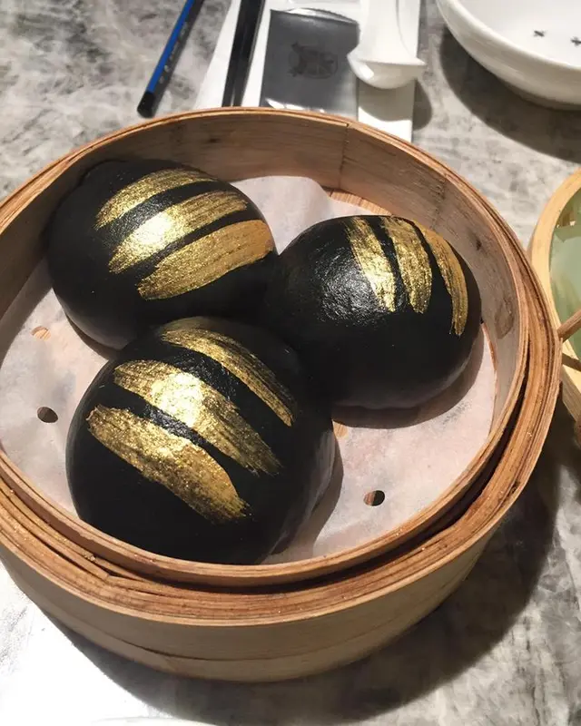 瀲灩著彌足尊貴的高貴氣息