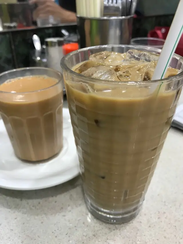 凍咖啡、熱奶茶