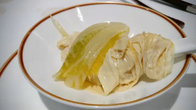 濃湯鮮腐竹浸時蔬