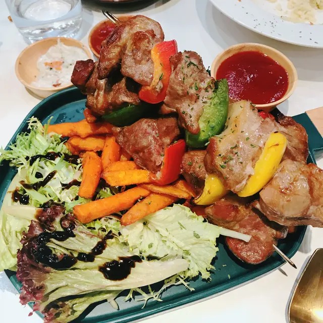 慢煮西班牙黑毛豬串燒