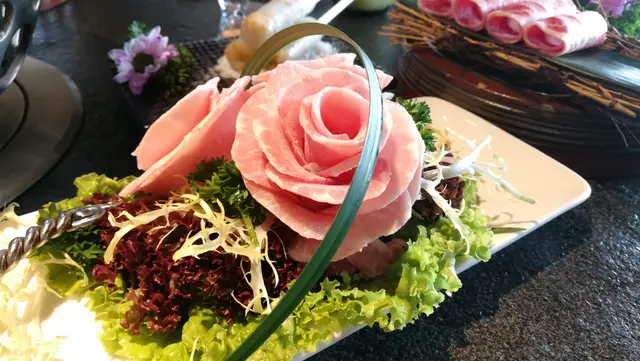 玫瑰松板